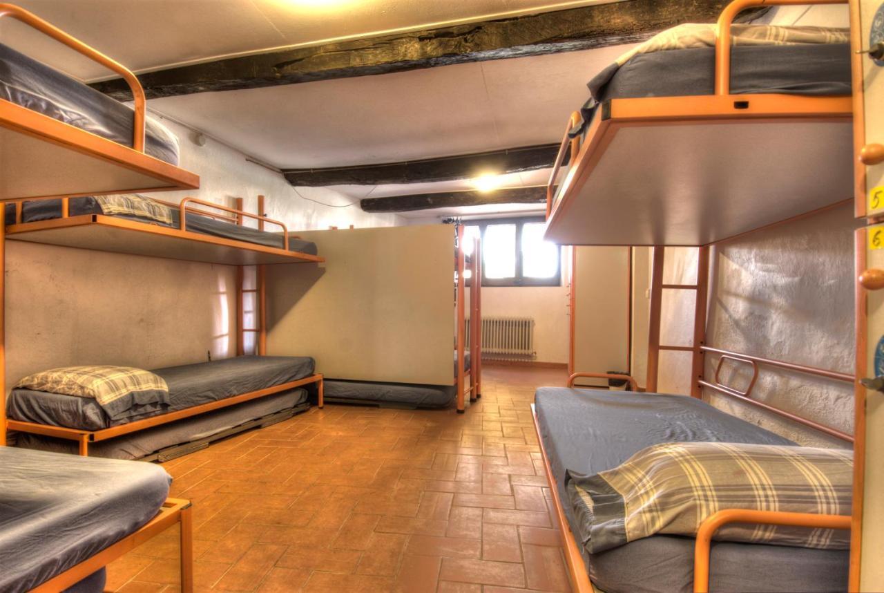 Mas Pages Hostel Sant Esteve De Guialbes Luaran gambar